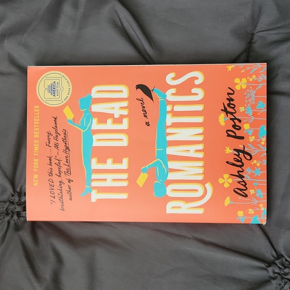 📚Books 3/$20 The dead romantics by Ashley Poston - Picture 1 of 5